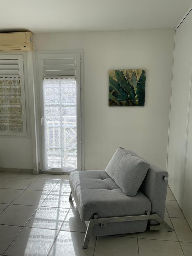Sunny Cottage, Belle Terrasse, Proche Et Vue Mer Сен-Лу Екстериор снимка